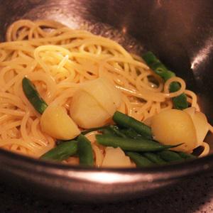 Cách làm mì Ý đậu que khoai tây