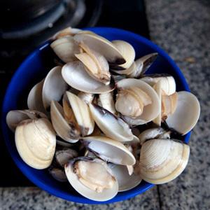 Cách làm mì ý nghêu sa tế