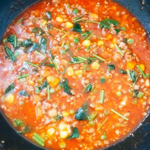 Cách làm mì Ý rau củ thịt băm