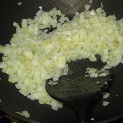 Cách làm mì Ý sốt cà chua thịt bò