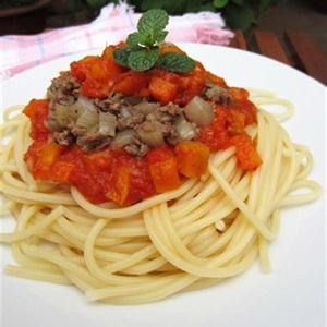 Cách làm mì Ý sốt cà chua thịt bò
