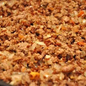 Cách làm mì Ý sốt cà chua với thịt bò