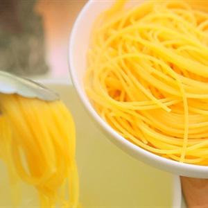 Cách làm mì Ý sốt cải bó xôi