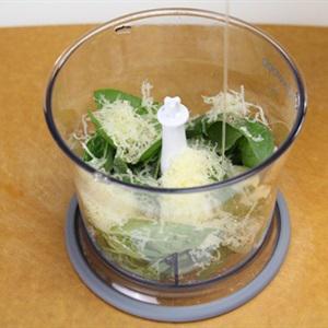 Cách làm mì Ý sốt húng quế