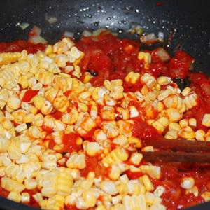 Cách làm mì Ý sốt thịt bò và cà chua