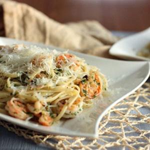 Cách làm mì Ý sốt tôm vị chanh