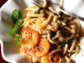 Mì Ý sốt tôm nấm