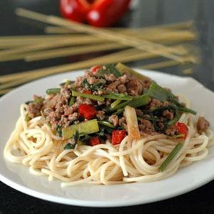 Cách làm mì Ý xào thịt bò