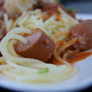 Cách làm mì ý xiên xúc xích