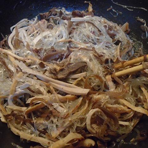 Cách làm miến dong xào thập cẩm