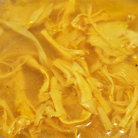 Cách làm miến gà nấu măng khô