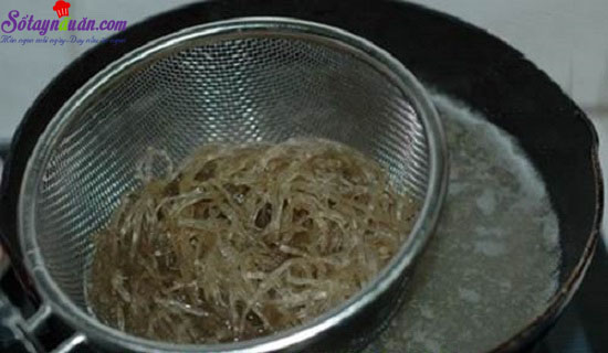 Miến gà trộn giá – món ngon cho cô nàng giảm cân