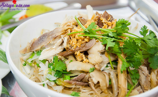 Miến gà trộn giá – món ngon cho cô nàng giảm cân