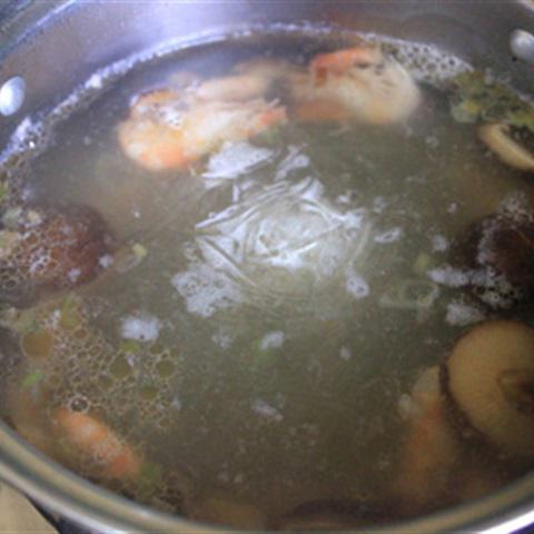 Cách làm miến nấu tôm tươi