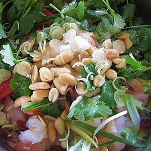 Cách làm miến trộn kiểu salad Thái