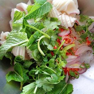 Cách làm miến trộn mực cay giòn