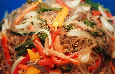 Miến trộn nấm tươi kiểu Hàn Quốc