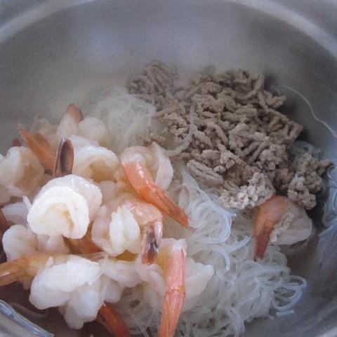 Cách làm miến trộn salad