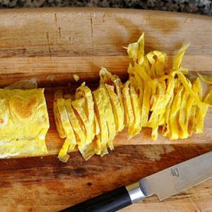 Cách làm miến trộn thịt bò