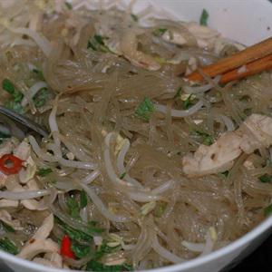 Cách làm miến trộn thịt gà