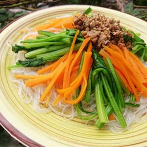 Cách làm miến trộn với rau cải