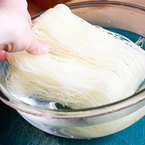 Cách làm miến xào cà ri singapore