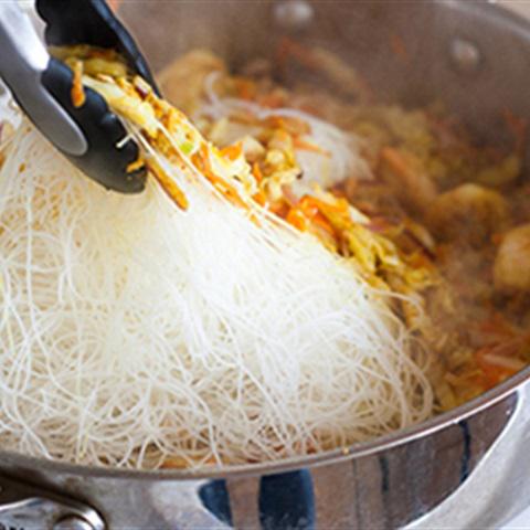 Cách làm miến xào cà ri singapore