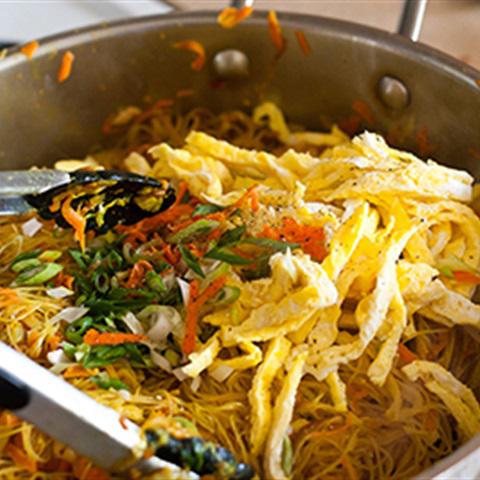 Cách làm miến xào cà ri singapore