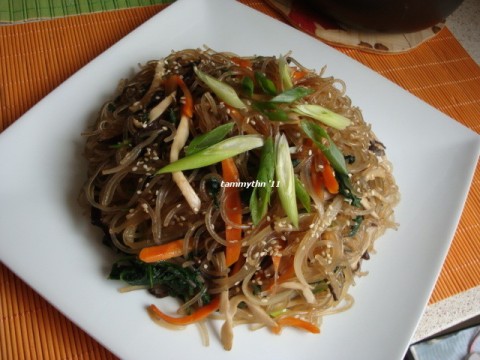 Miến xào kiểu Hàn Quốc