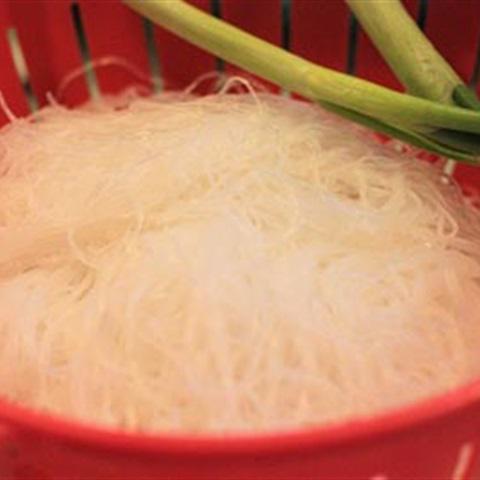 Cách làm miến xào mì căn