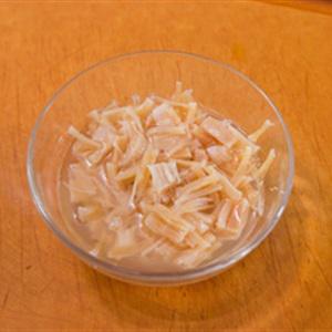 Cách làm miến xào nấm bầu