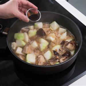 Cách làm miến xào nấm bầu