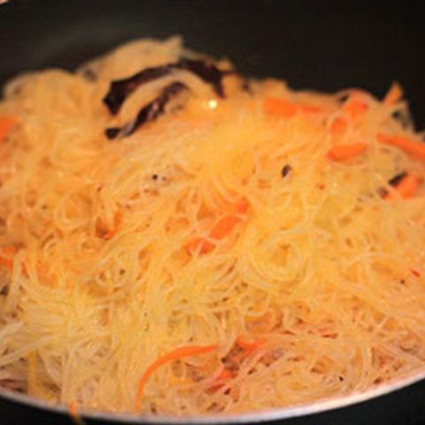 Cách làm miến xào thịt băm