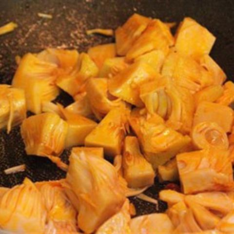 Cách làm mít non xào sả ớt