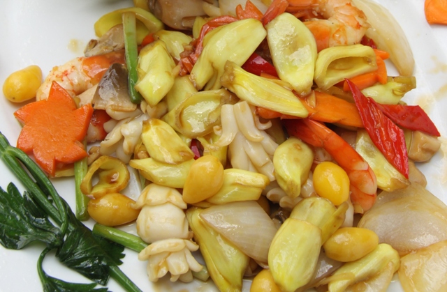 Mít xào hải sản