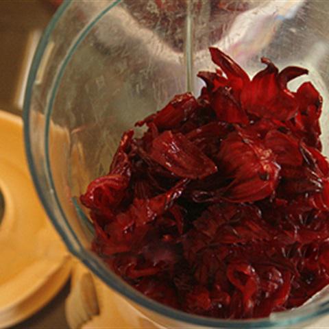 Cách làm mocktail atiso đỏ