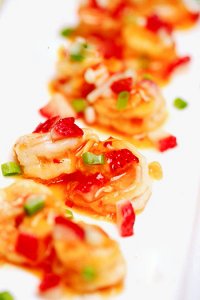 Mới lạ: Tôm xốt dâu tây