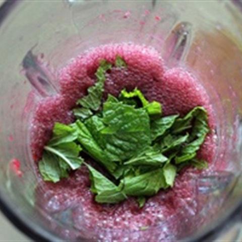 Cách pha chế mojito phúc bồn tử