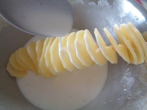 Món ăn mùa Hè: Mực nhồi khoai lang hấp