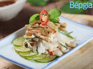 Món ăn mùa Hè: Ngọt ngon, sần sật với gỏi nấm gà xé