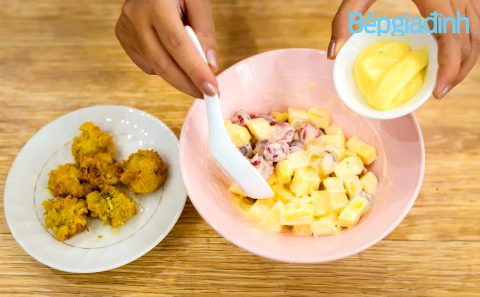 Món ăn mùa Hè: Salad trái cây sò điệp