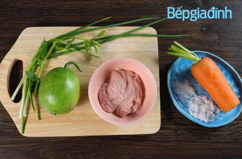 Món chay: Bún bò chay thơm ngon, nhẹ vị