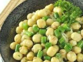 Món chay ngon: Hạt sen xào bơ