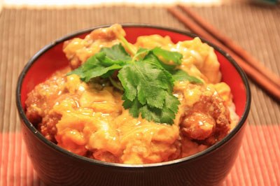 Món gà chiên giòn sốt trứng