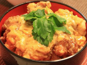 Món gà chiên giòn sốt trứng