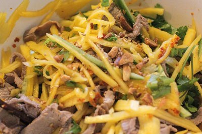 Món gỏi xoài và thịt bò