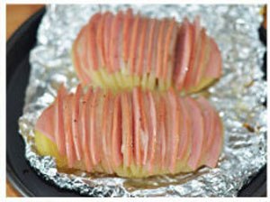 Món khoai tây kẹp thịt hun khói ngon đúng điệu