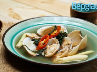 Món nấu nhanh: Nghêu hấp lá lốt