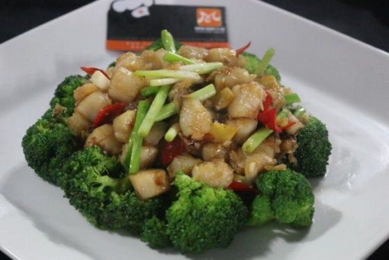 Món ngon bông cải xanh xào sò điệp