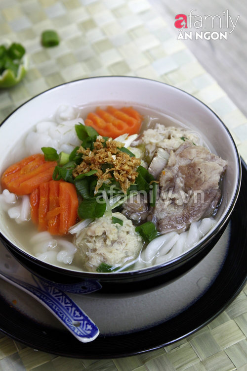 Món ngon cho bé: Nui nấu thịt viên rau củ